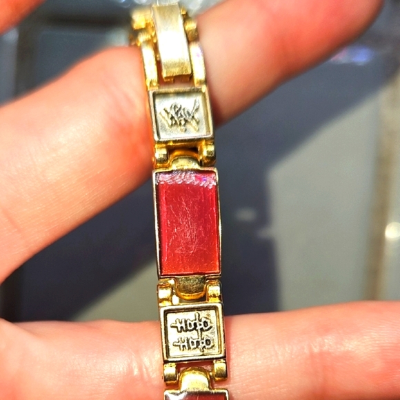 Red Stone and Gold Link Bracelet - Picture 4 of 6